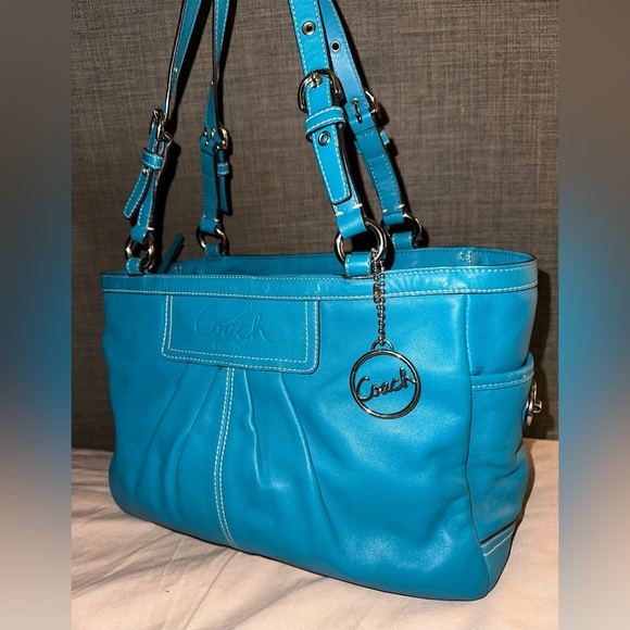 Coach 🩵 Blue Leather Tote Bag - Picture 3 of 12
